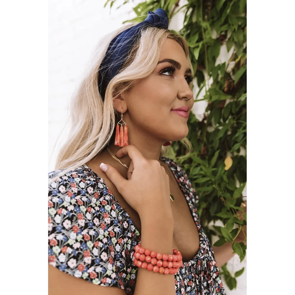 Kendra Scott Red Oyster Shell Layton Statement Earrings - Picture 5 of 11